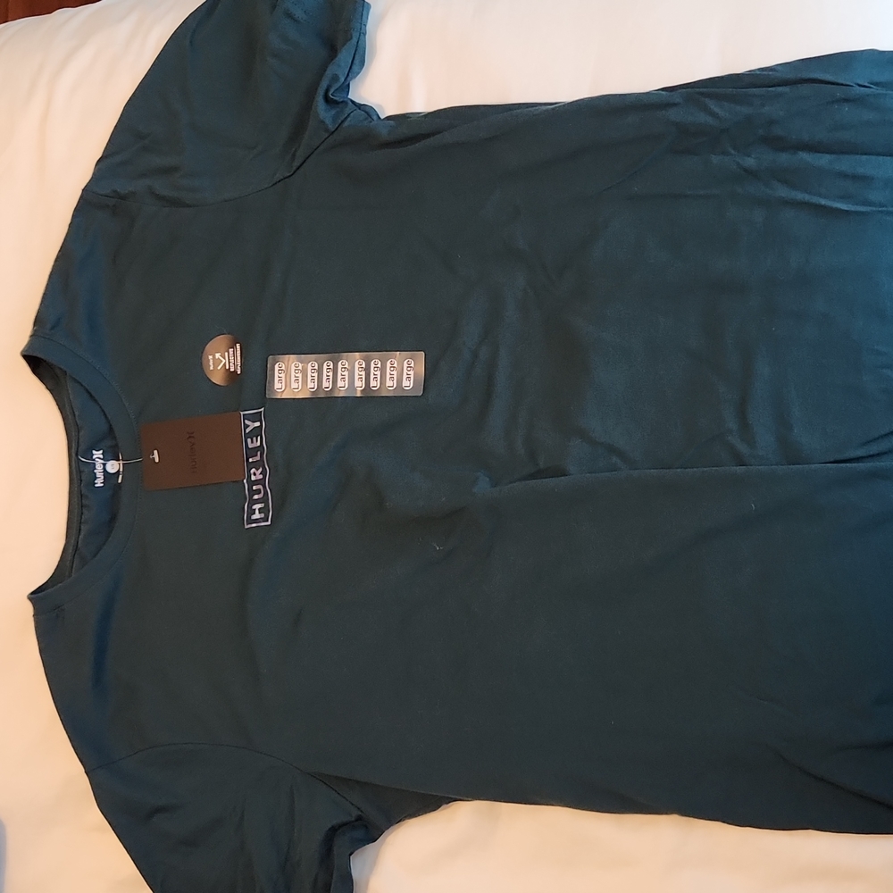 NWT Hurley T Shirt. Size Large